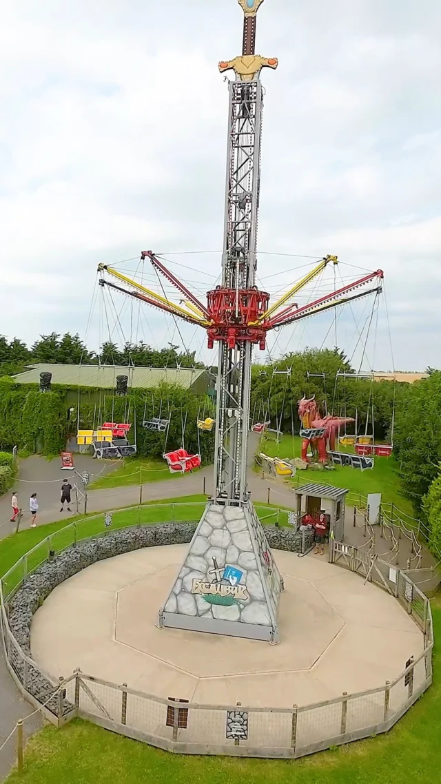 Dare you brave the heights of The Excalibur this September?! 🗡️

Explore over 40 rides and attractions for the perfect family day out!🤩

www.twinlakespark.co.uk