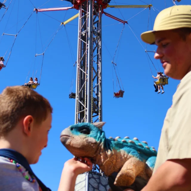 There's still time to catch our dino adventure!🦖

Have you seen our cute prehistoric arrivals? Or trained our cheeky T.rex? Or meet our mischievous new dino arrival - Thorn the Struthiopsaurus!👀 

Remember all our dino activities PLUS 40+ rides and attractions (Including the biggest waterpark in the midlands!💦) are included with entry!🚨

Entry starts from ONLY £13.09 this summer when you prebook your family day out online at: www.twinlakespark.co.uk
