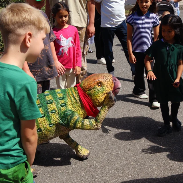 Have you seen our NEWEST dino arrival?! 👀

Meet Thorn the interactive Struthiosaurus at the park until 9th August inclusive!🦖

PLUS train our resident T.Rex Pebbles, learn how to survive a wild dino attack, and meet our cute baby dinos!🚨

Save big, with entry from ONLY £13.09 when you book online 🤩

www.twinlakespark.co.uk